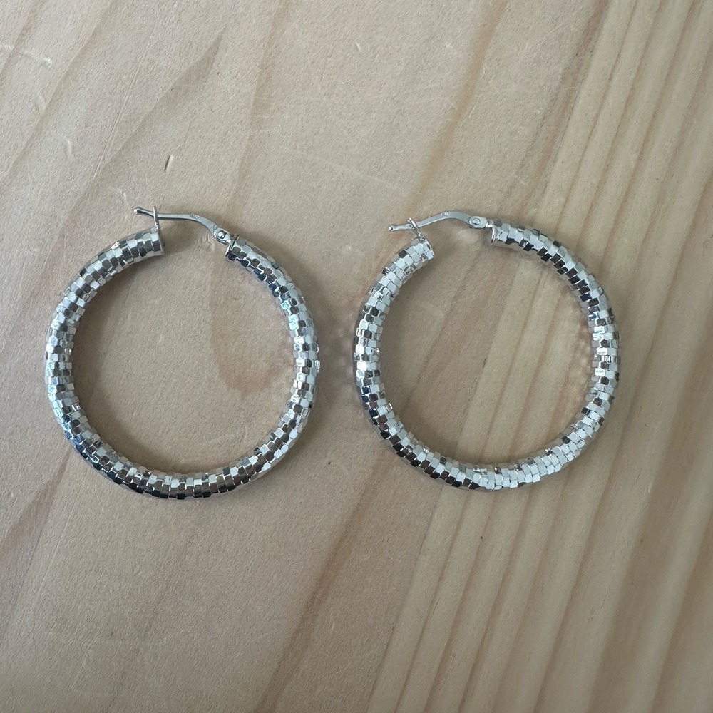 VTG MI Media‎ Imports Hoop Earrings 1.5 Inch Textured Italy 925 Sterling 5.3g - Picture 5 of 8